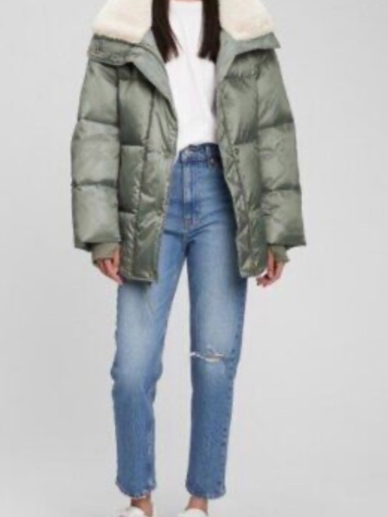 GAP Jackets & Blazers - GAP Women's Oversized Puffer Sherpa Collar zip front coat XS